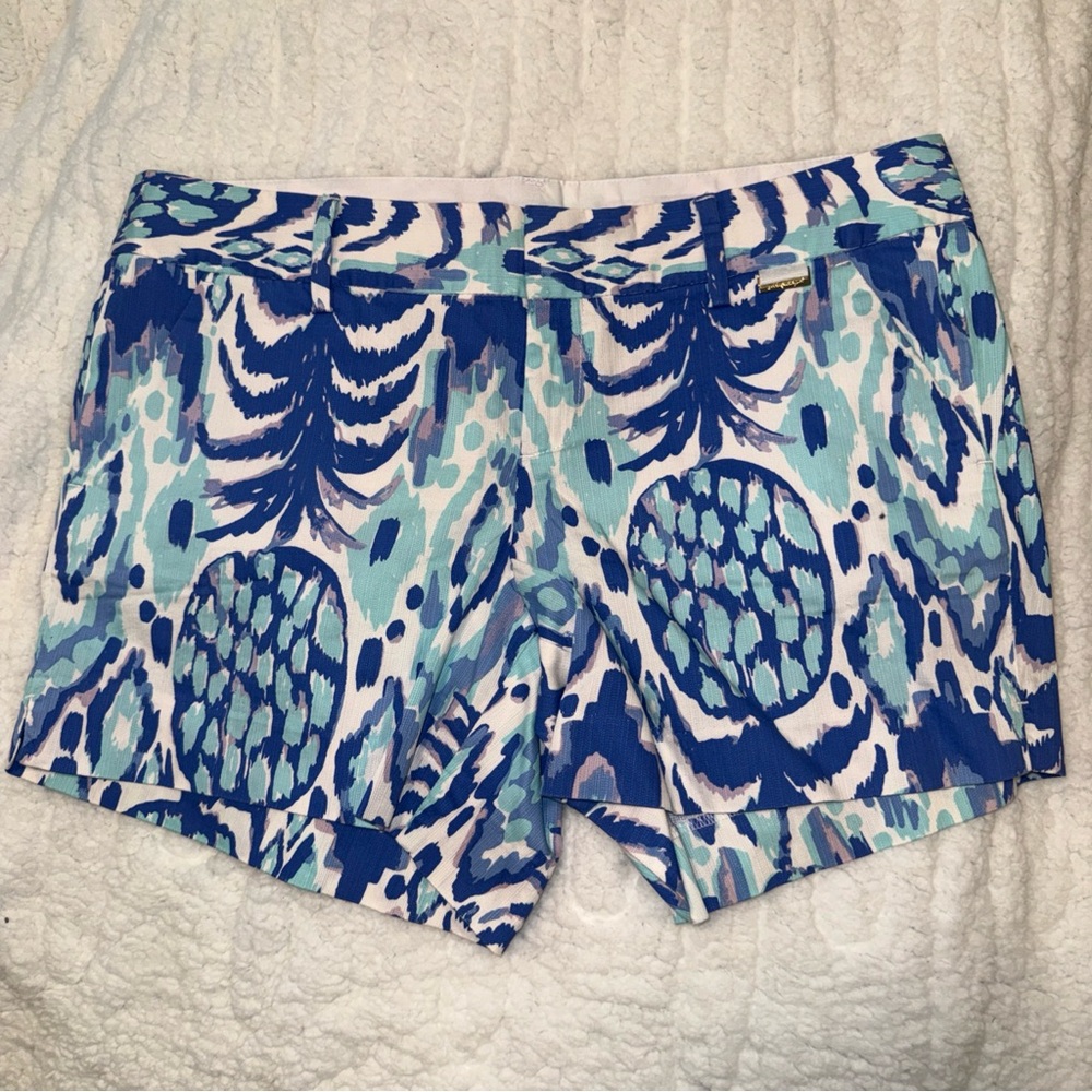 Lilly Pulitzer Blue and White Callan Women's Summer Somewhere Shorts